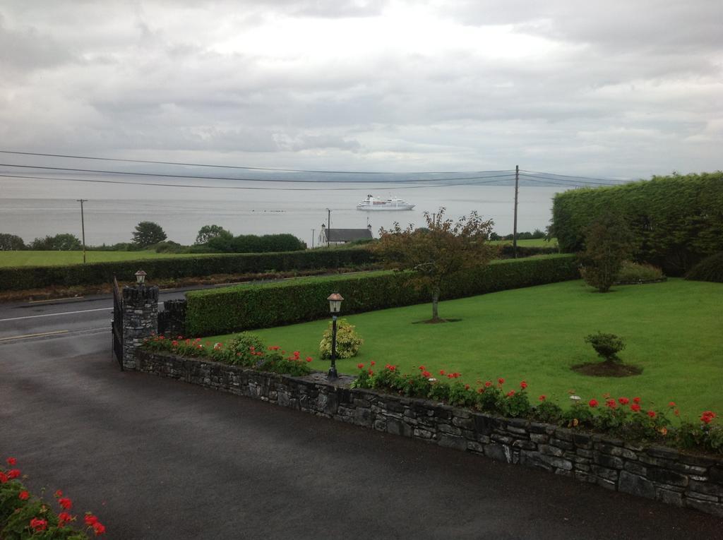 Seawater View Accomadation - Accommodation Only Red Castle